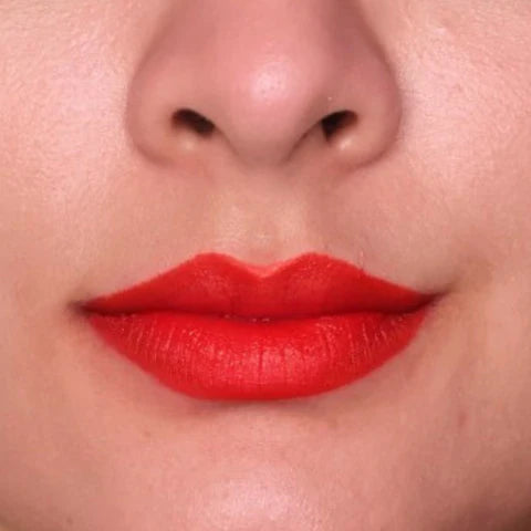 Labial rojo Sinless Beauty No.4 Perfect Red
